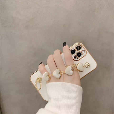 Luxury White Heart Chain Case