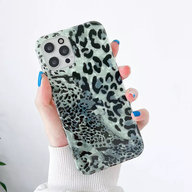 Combo Premium Green Leopard Case With Airpods Case