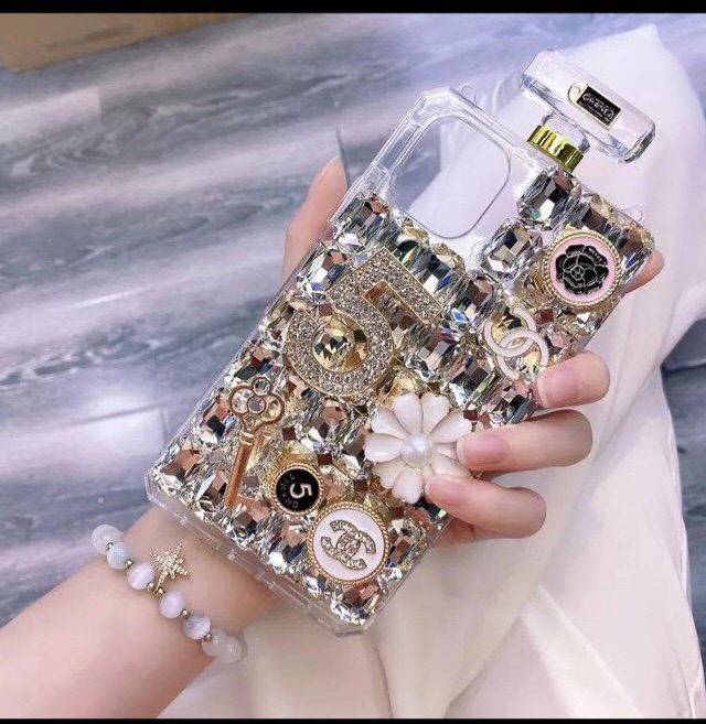 Studded 5 PERFUME Samsung Case